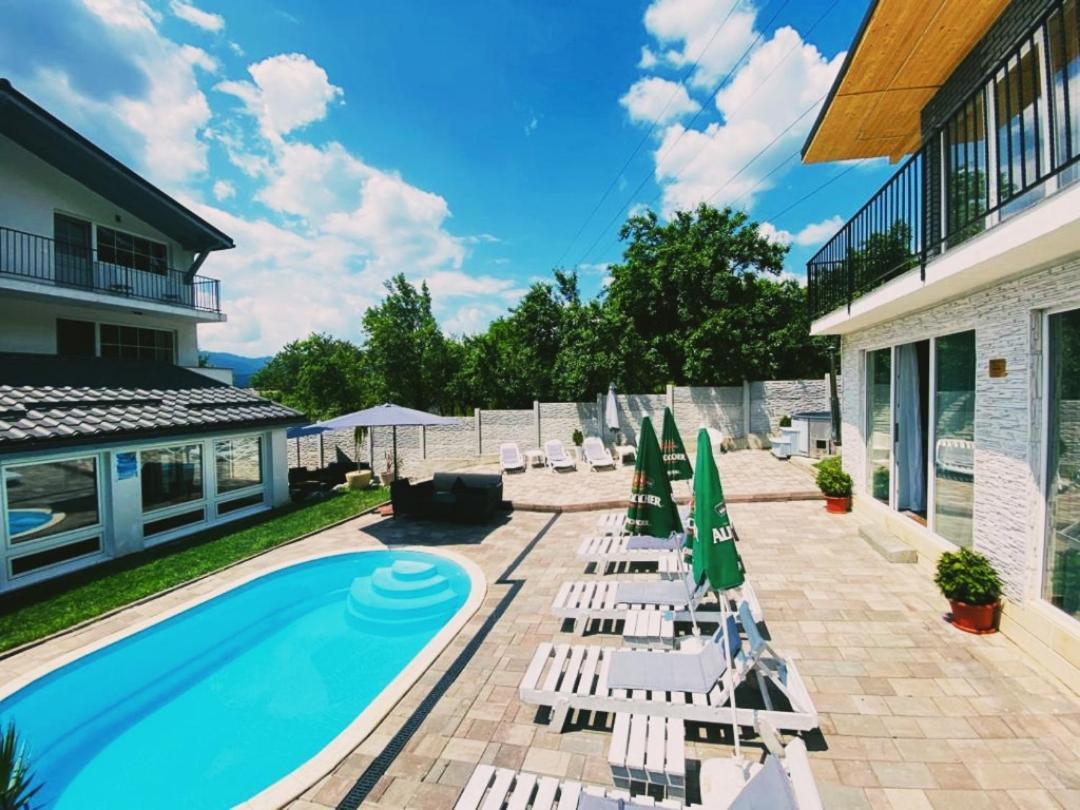 Green Hill Villa Călimăneşti Zewnętrze zdjęcie